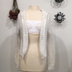 Like New! FUZZY CROPPED SWEATER